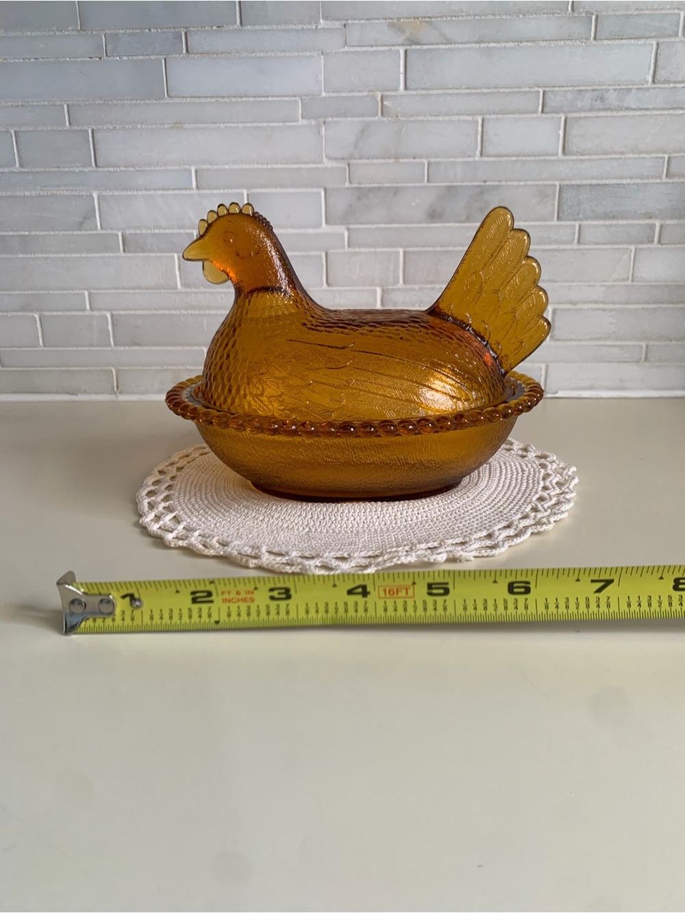 Vintage Indiana Glass Amber Hen on Nest 7” Beaded Rim Covered Dish - Picture 14 of 14